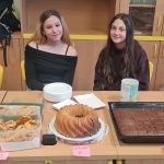 Charitativní bazárek ZŠ Hlávkova pomůže nemocné pedagožce